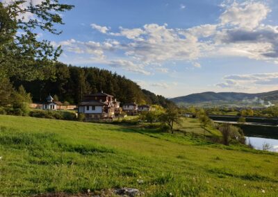 66479227_741962966220615_2373399352971362304_n